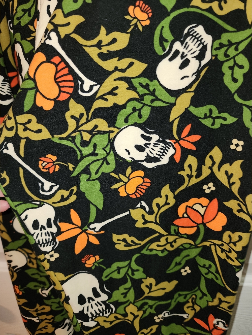 LuLaRoe Floral Skull Halloween Leggings TC2